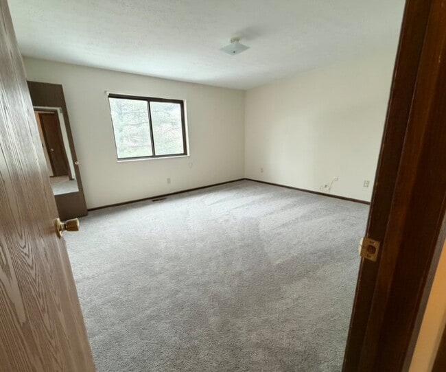 Photo - 636 Portage Lakes Drive