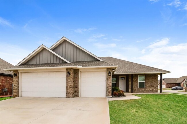 Building Photo - 4213 St Augustine St