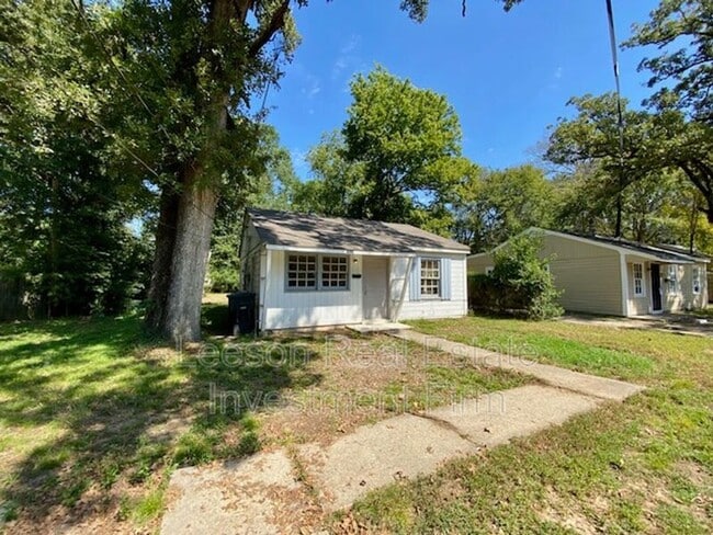Photo - 3020 Conmar St