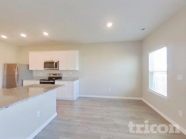 Photo - 126 Harvest Cir