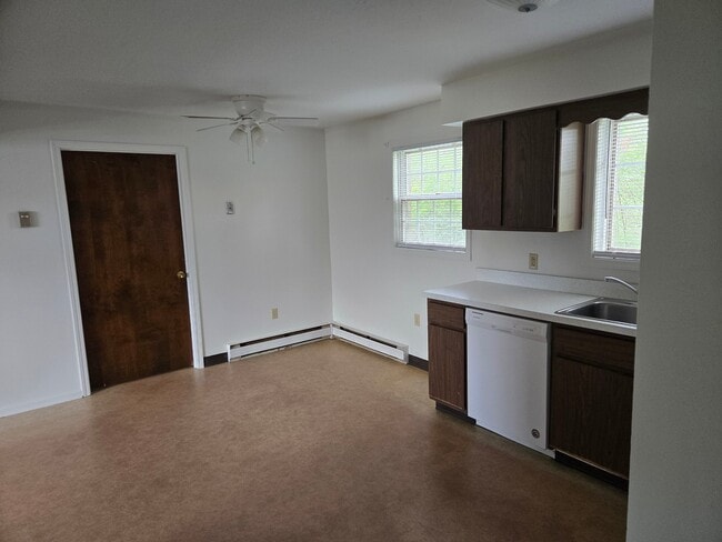 Photo - 1341 E Highland Ave Unit #1