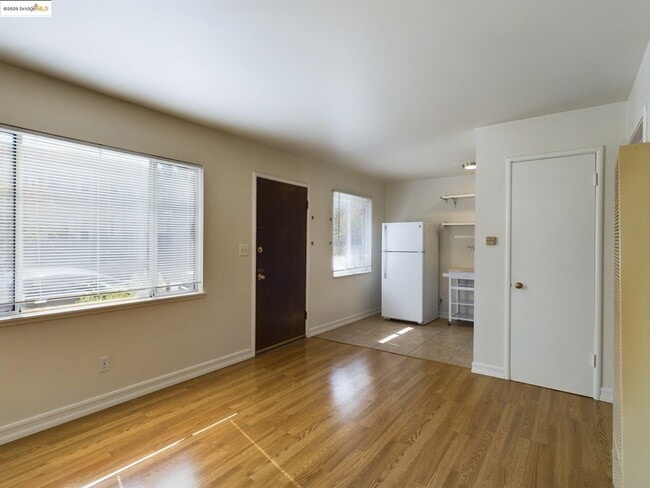 Photo - 3811 Opal St