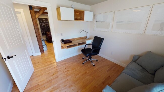 Photo - State St Unit B