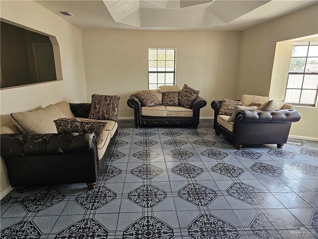 Photo - 24 N La Paloma St