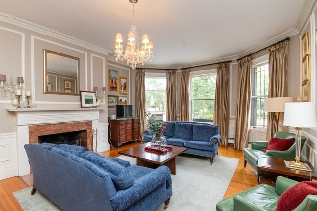 Photo - 164 Beacon St Unidad 2