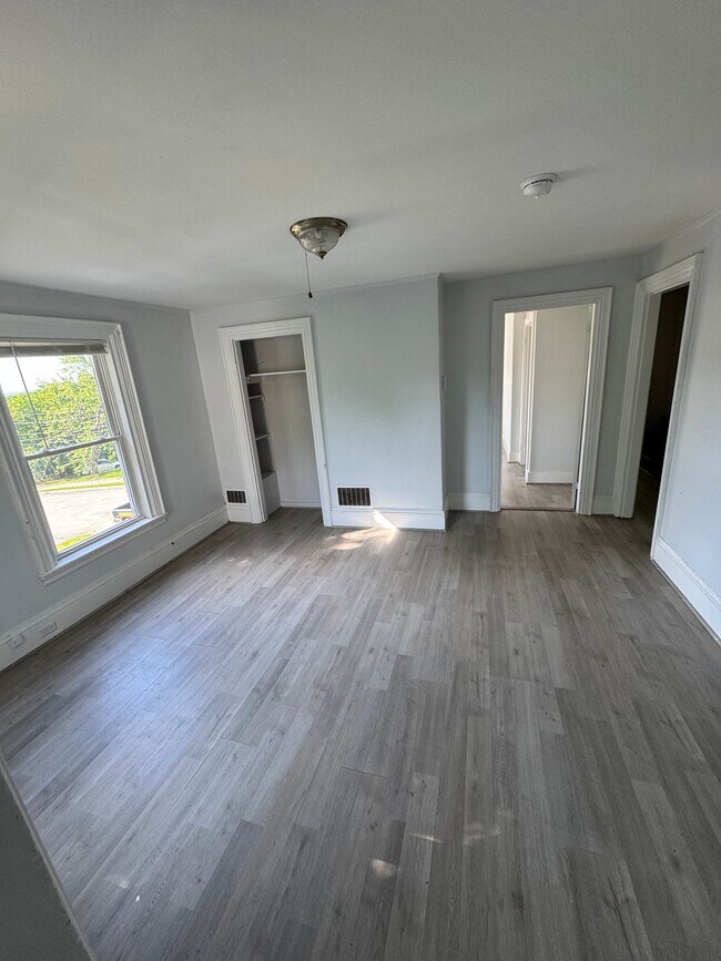 Photo - 72 Pier St Unit 2