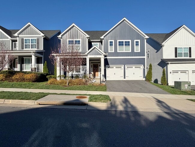 Building Photo - 1078 Delphi Ln Unit 1078 Delphi Lane