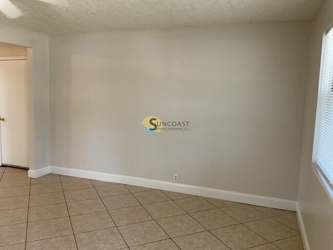 Photo - 3235 Holly Berry Ln