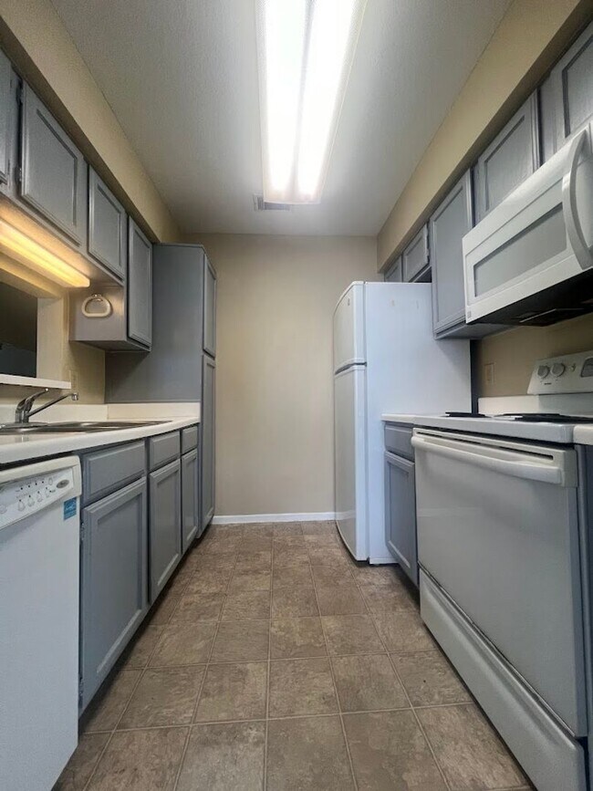 Photo - WEST CAMPUS - 2 BEDROOM - 2 BATHROOM  - AU...