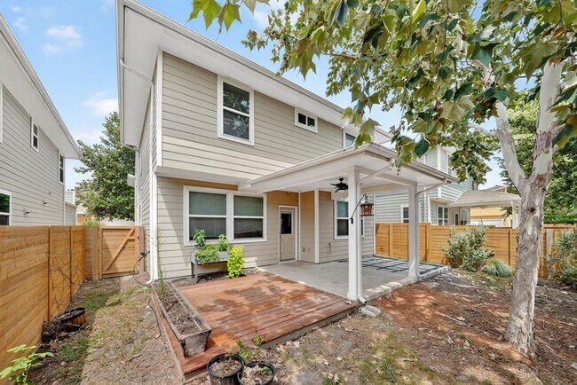 Photo - 7403 Brynner St