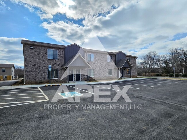 Photo - AVALON TOWNHOMES – LIKE NEW - 2 Bd/2.5 Ba Townhome off Topside Road with convenient access to Mar...