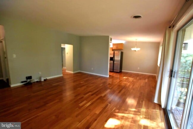 Building Photo - 10404 Rockville Pike Unit 401