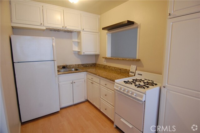 Building Photo - 105 Avenida Aragon Unit B Rental