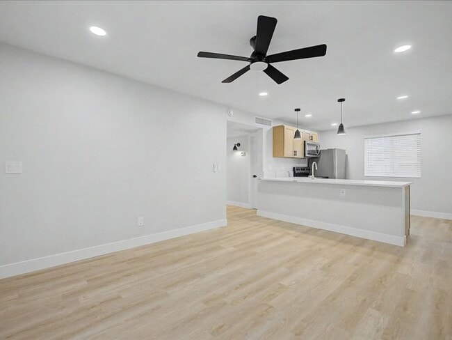 Photo - Beautiful & Spacious Home with Modern Upgrades & Community Amenities