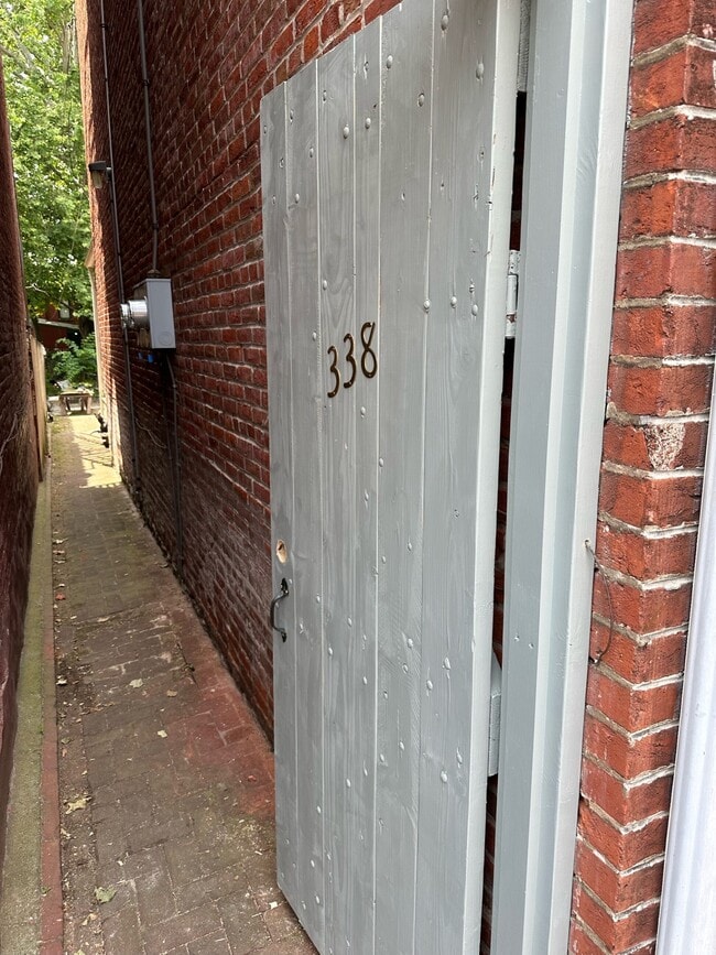 Photo - 338 S 5th St