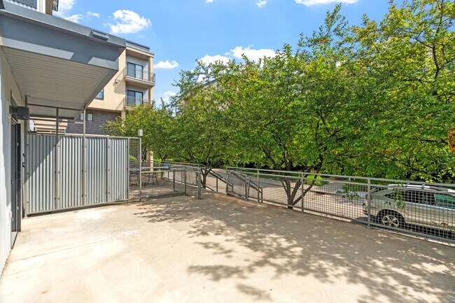Photo - 820 Emerald St SE Unit 124