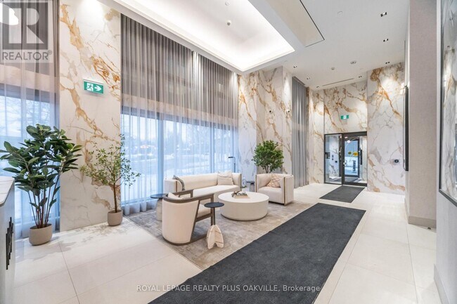 Photo - 2088 James St Unité 703