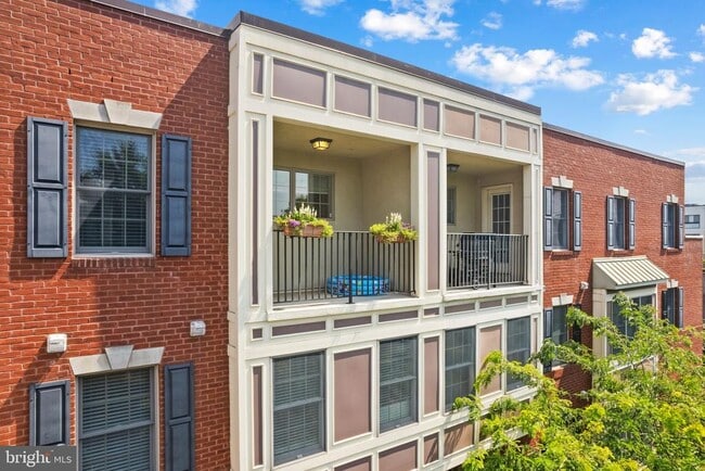 Photo - 1001 N 3rd St