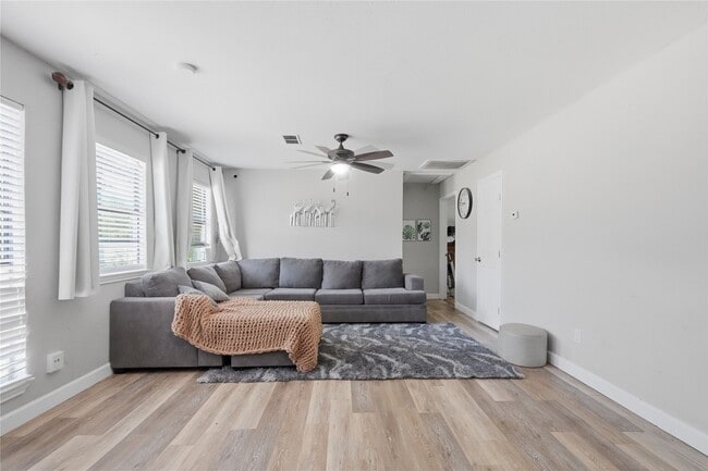 Photo - 700 Butler Dr