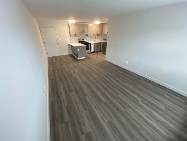 Photo - 212 3rd Avenue