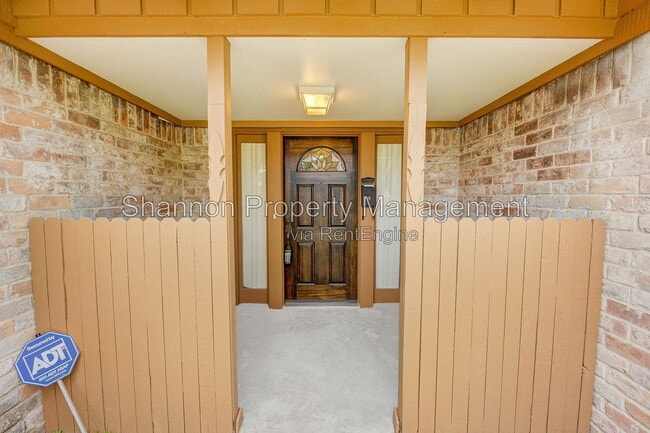 Photo - 5403 Clift Haven Dr