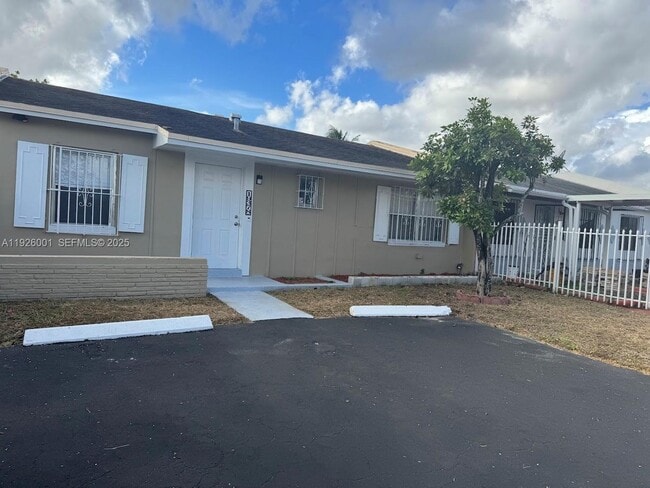 Building Photo - 19378 NW 29th Pl