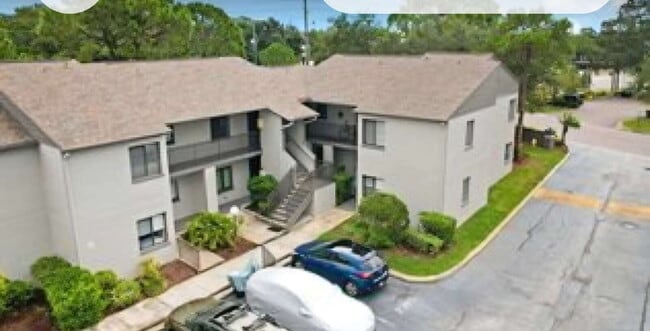 Building Photo - Lake Heather Heights in Dunedin Rental