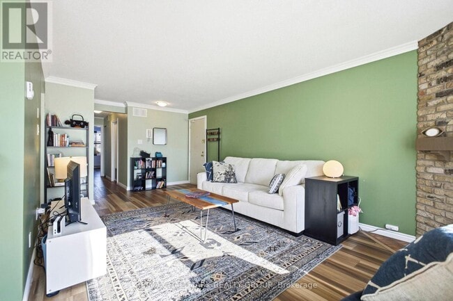 Photo - 39 Stonehaven Dr