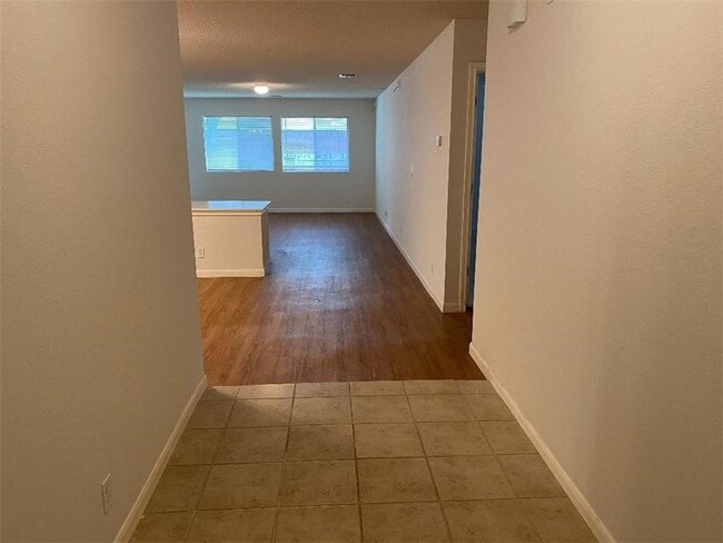Photo - 4000 Barlow Dr