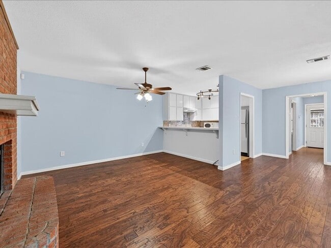 Photo - 2 bedroom 2bathroom Duplex Arlington 76017