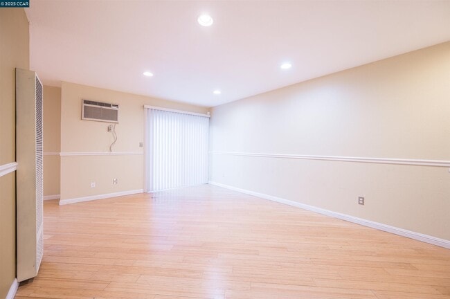 Photo - 951 Bancroft Rd Unit 110A