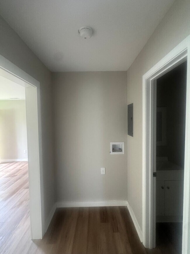 Photo - 100-104 Ligustrum Ct Unit 100