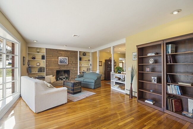Photo - 71 Bemis Rd
