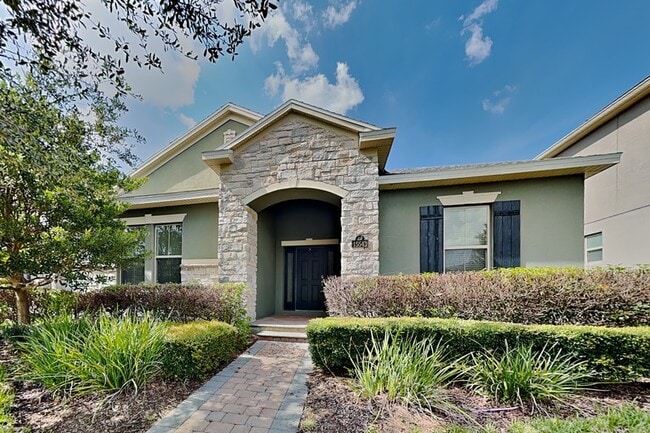 Building Photo - 15543 Waterleigh Cove Dr