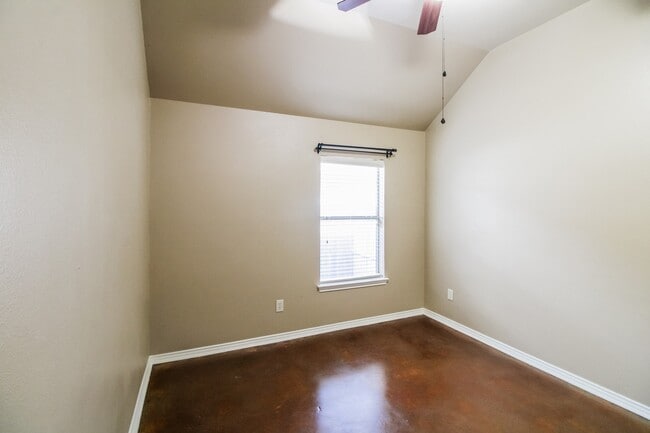 Photo - 867 Sierra Brook Ln