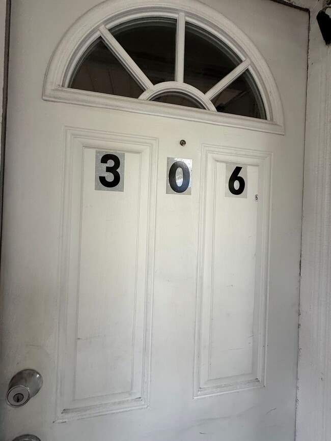 Photo - 306 Dayton St