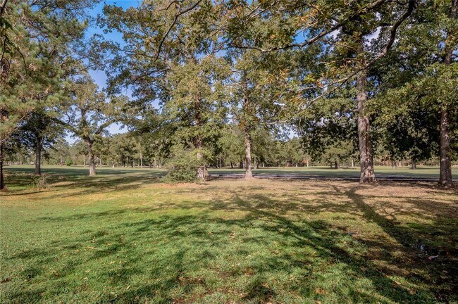 Photo - 24468 Country Clb Dr