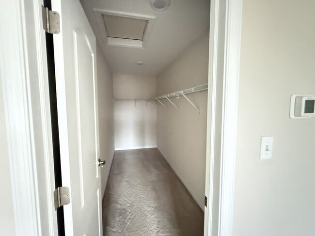 Photo - 584 Westlake Dr