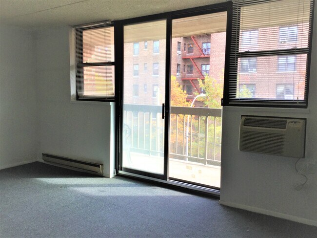 Photo - 137-77 45th Ave Unidad 4G