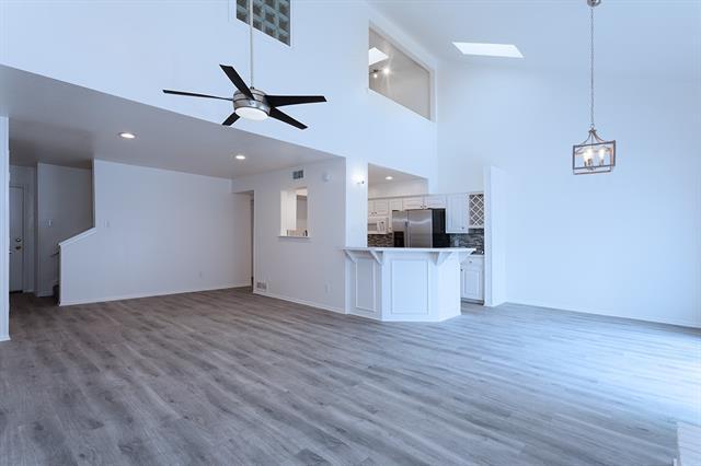 Building Photo - 7450 Holly Hill Dr Unit 105