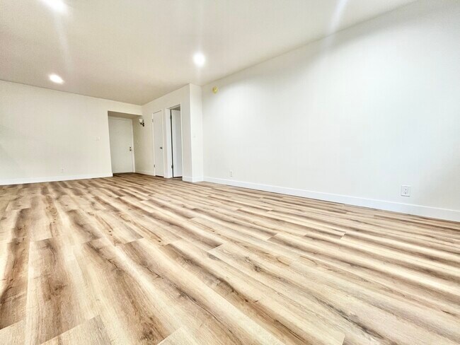 Photo - 1784 N. Sycamore Ave. Los Angeles, CA 90028 Unit 207