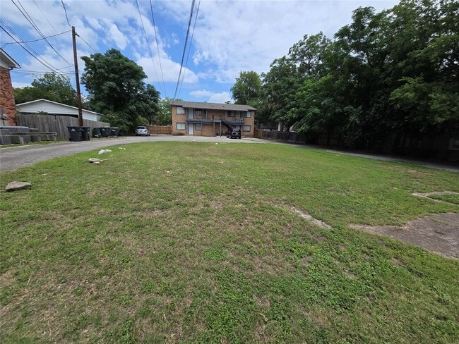 Photo - 530 W Hopkins St Townhome