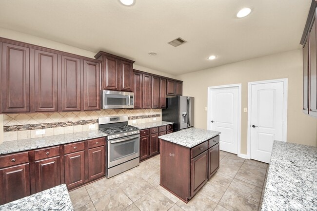Photo - 19126 Gaslamp Point Ct