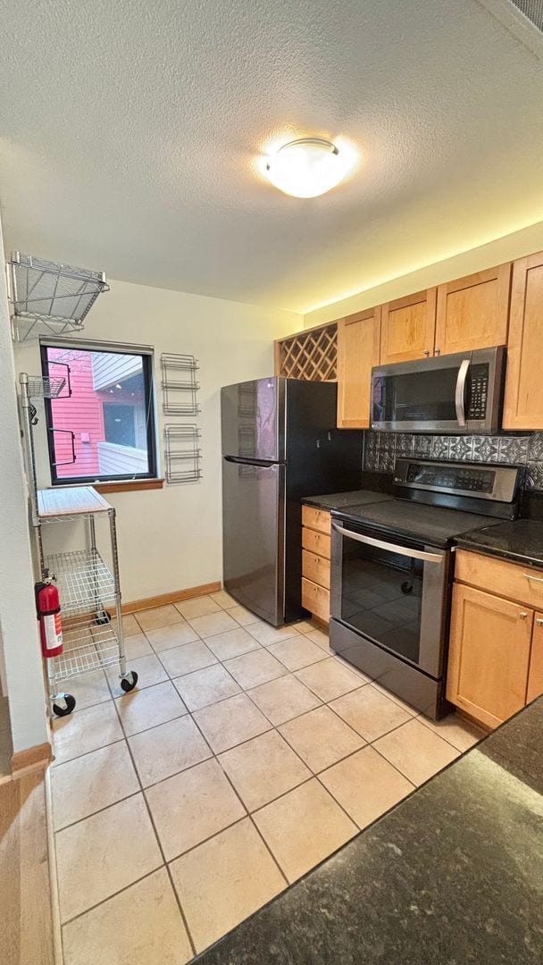 Photo - Spacious 2BR/2BA Condo – 1,086 SF + Parking + River Views | NW Portland