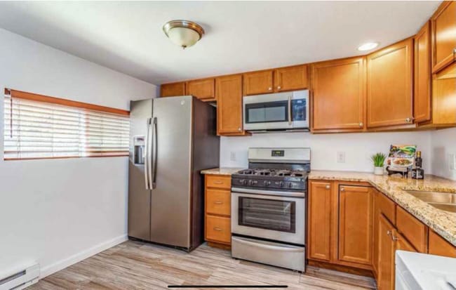 Photo - 241 S Grove St