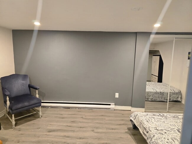 Photo - 46 Lippincott St W Unit Basement Apartment