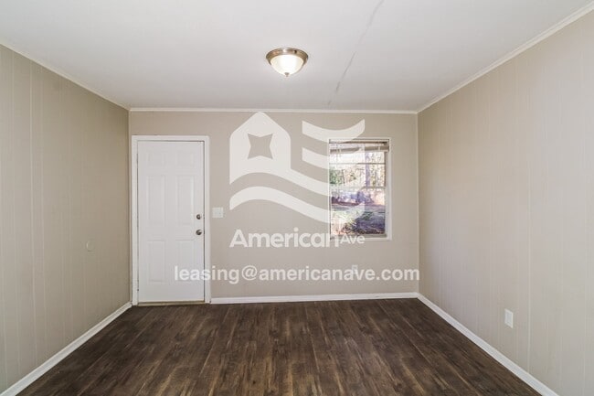 Photo - 5418 Glenn St