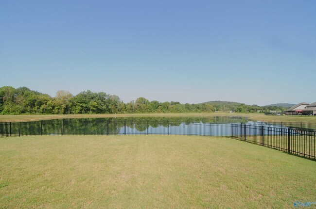 Photo - 16312 Trestle St