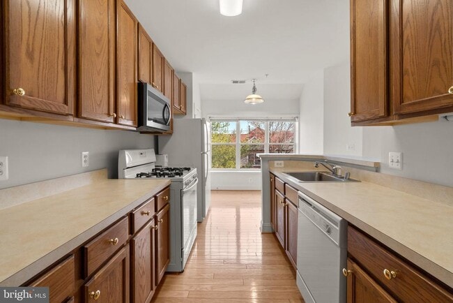 Building Photo - 2150 Troon Overlook Unit H304