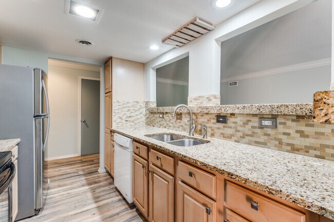 Photo - 570 Avenue J Ave Unit B